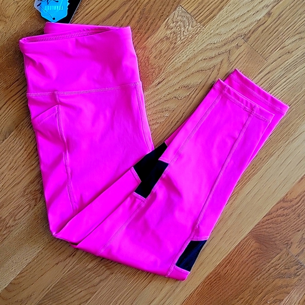 NWT LulaRoe Rise Fearless Cropped Leggings Size Small